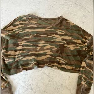 Camo crop